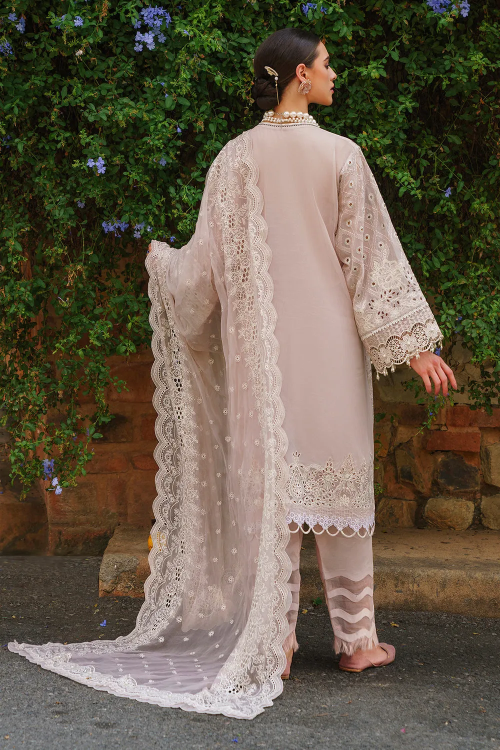BAROQUE | BAROQUE – SWISS LAWN COLLECTION 24 | SL12-D03