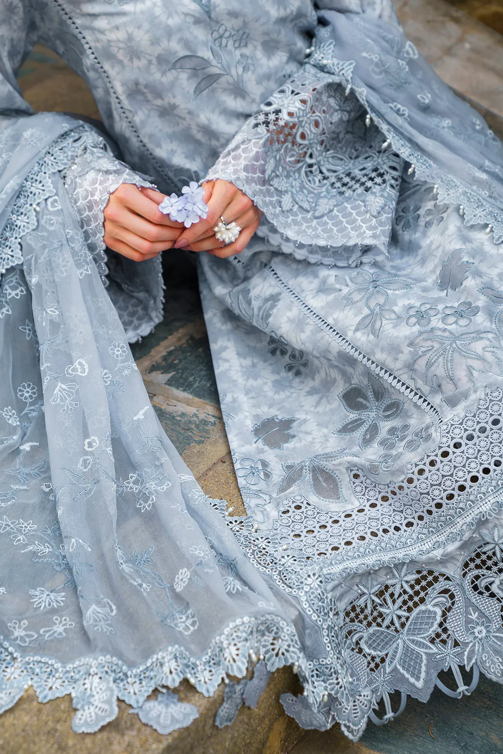 BAROQUE | BAROQUE – SWISS LAWN COLLECTION 24 | SL12-D05