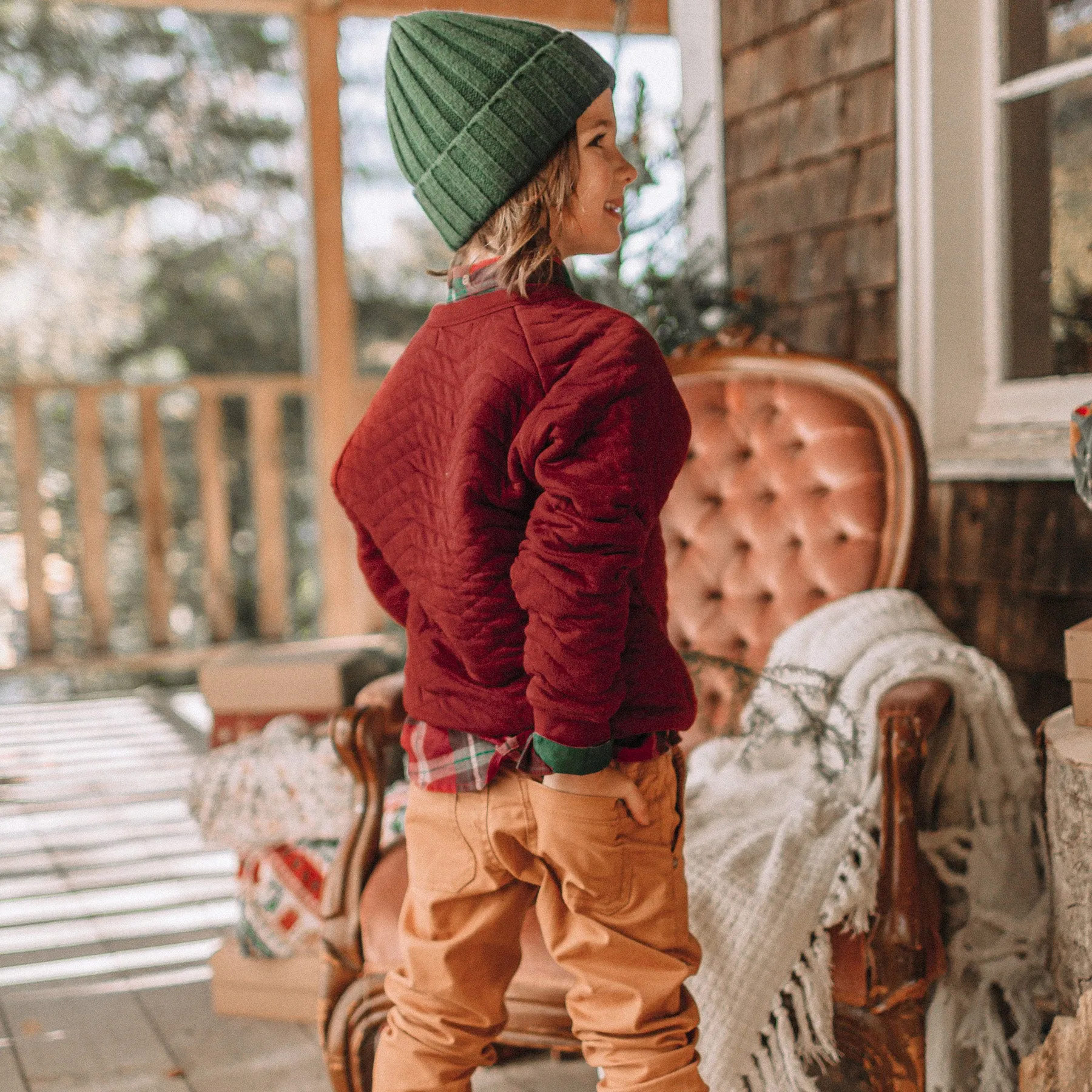 Cardigan rouge matelassé, enfant || Red quilted cardigan, child