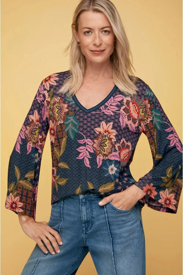 Delfino V-neck Kimono Sleeve Tee