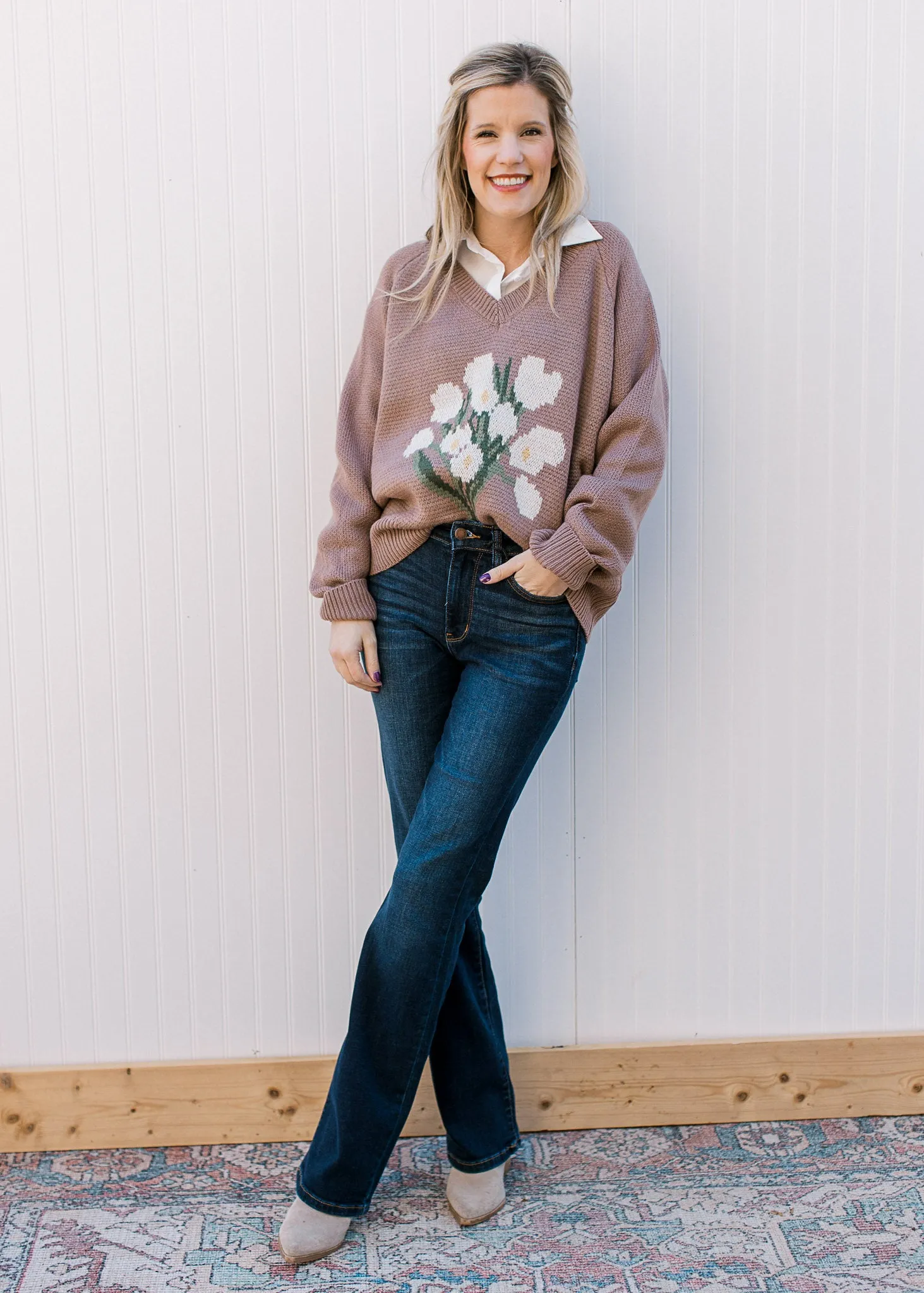 Flowers V-Neck Sweater B