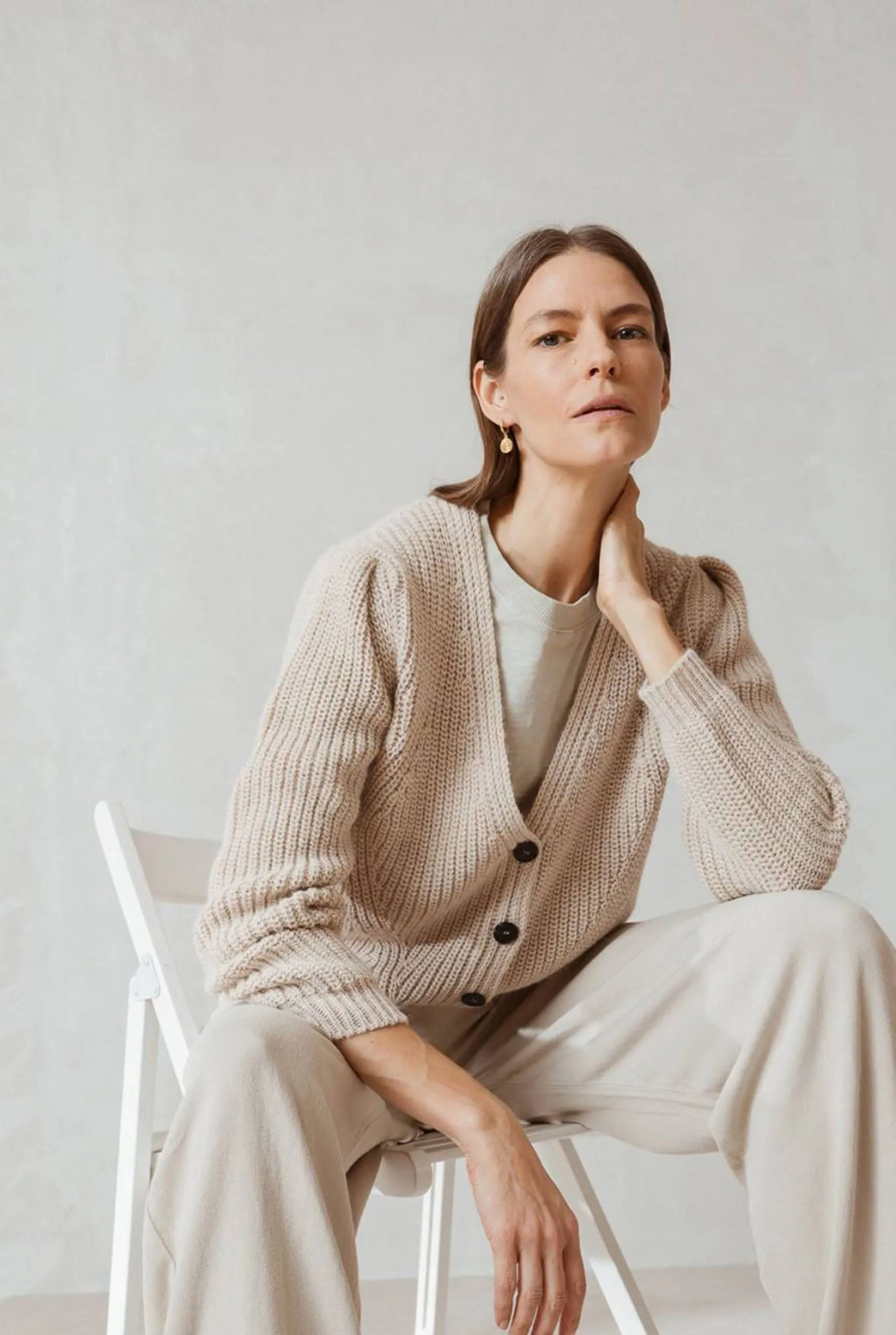 Indi & Cold Short V-Neck Cardigan