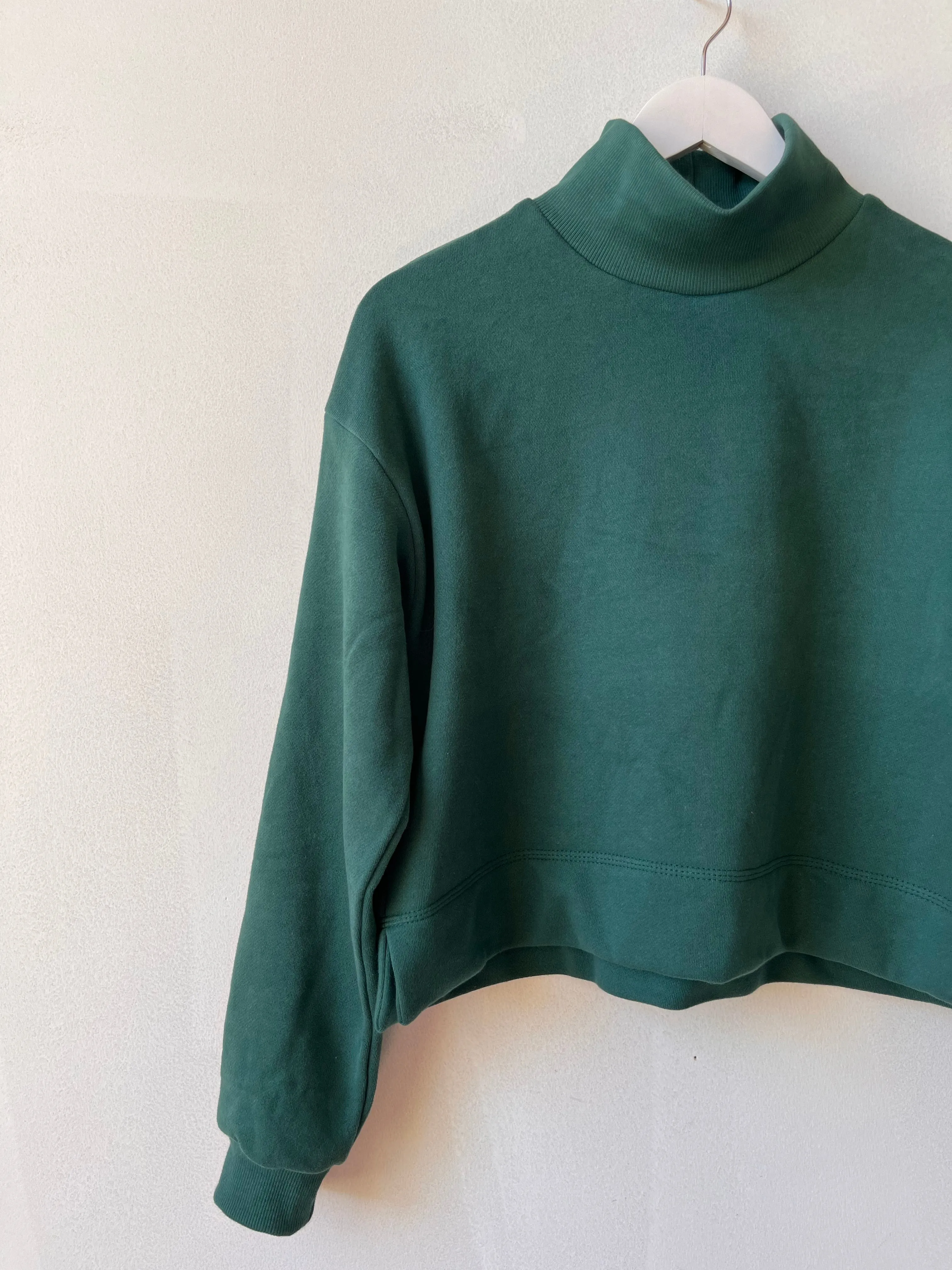 Nuage high neck sweatshirt- Pine