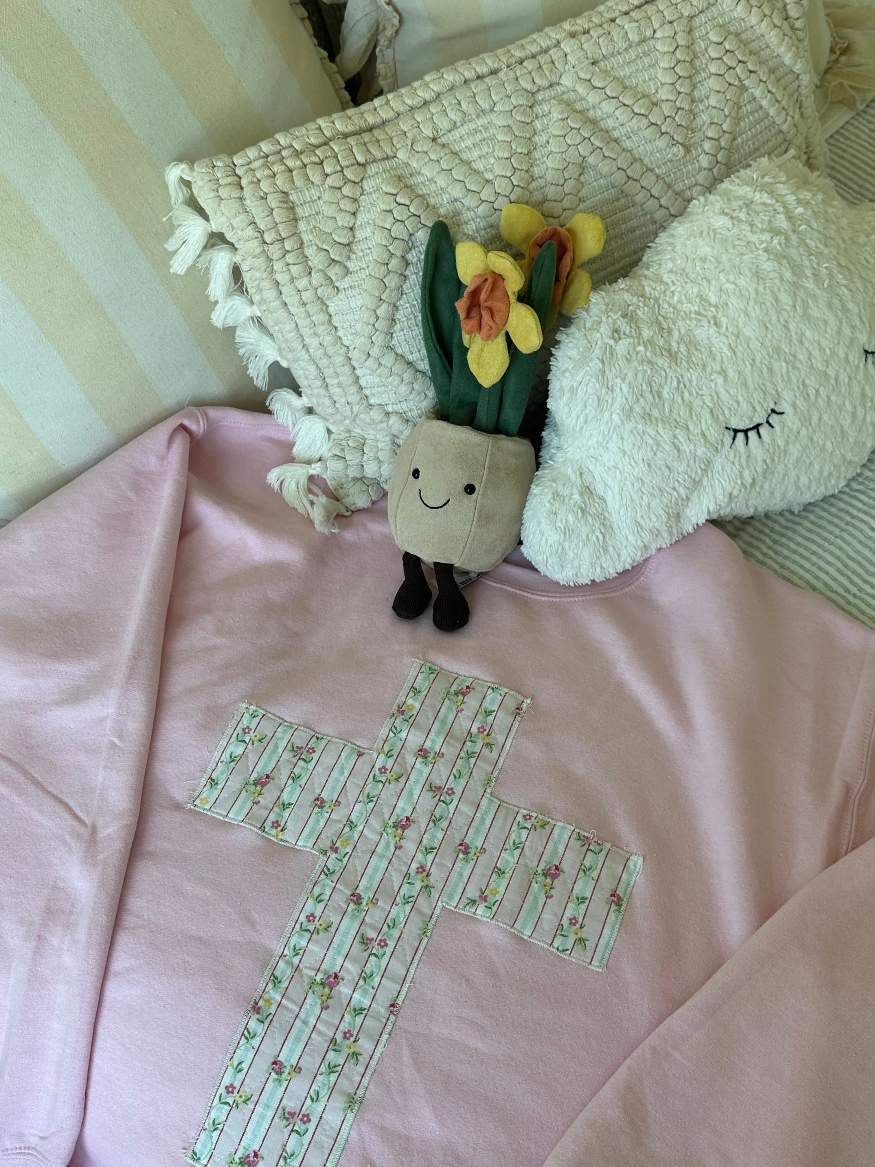 quilted cross crewneck!