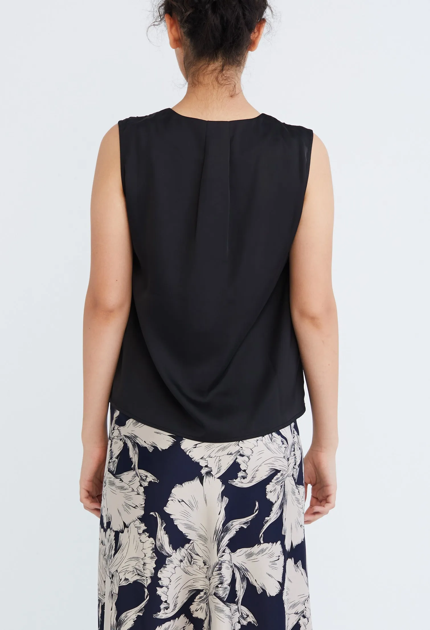 V-Neck Buttoned Vest Top