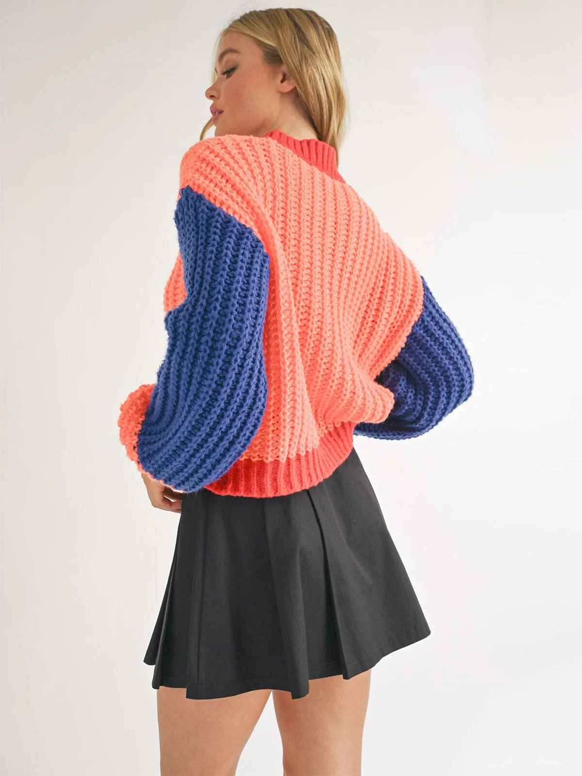 WOMEN'S LONG SLEEVE V-NECK COLORBLOCK PULLOVER SWEATER