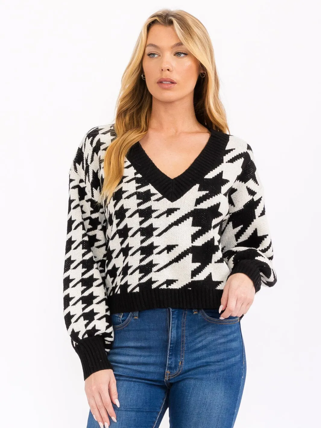 WOMEN'S LONG SLEEVE V-NECK COLORBLOCK PULLOVER SWEATER