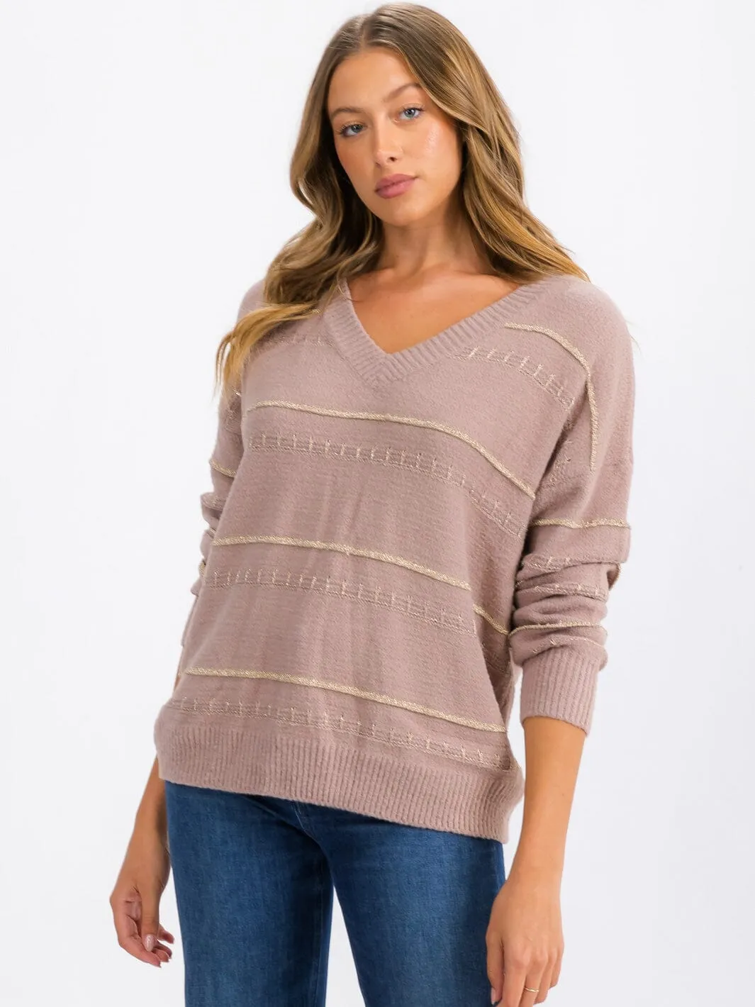 WOMEN'S LONG SLEEVE V-NECK DETAILED PULLOVER SWEATER