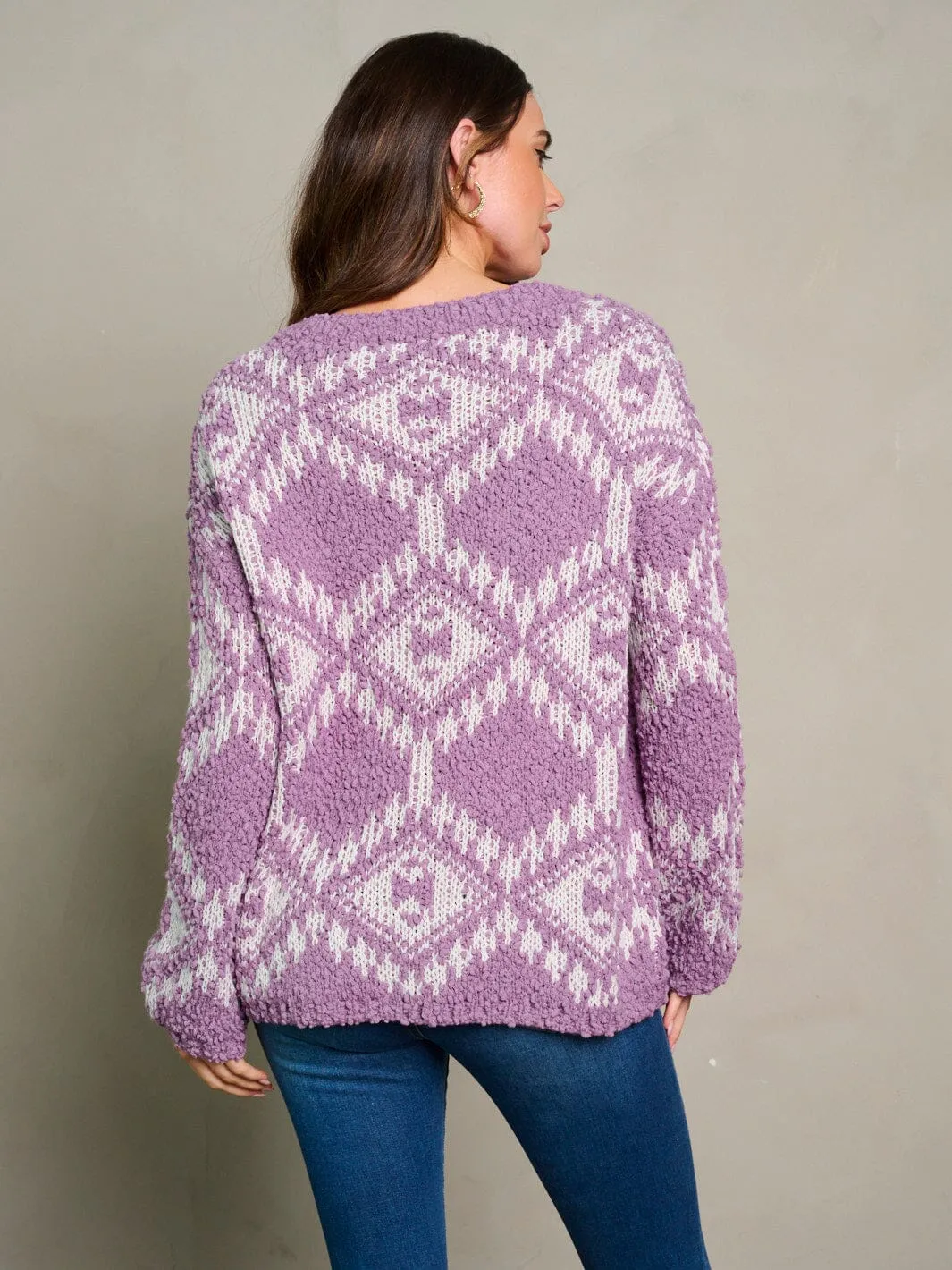 WOMEN'S LONG SLEEVE V-NECK DISTRESS COLORBLOCK SWEATER
