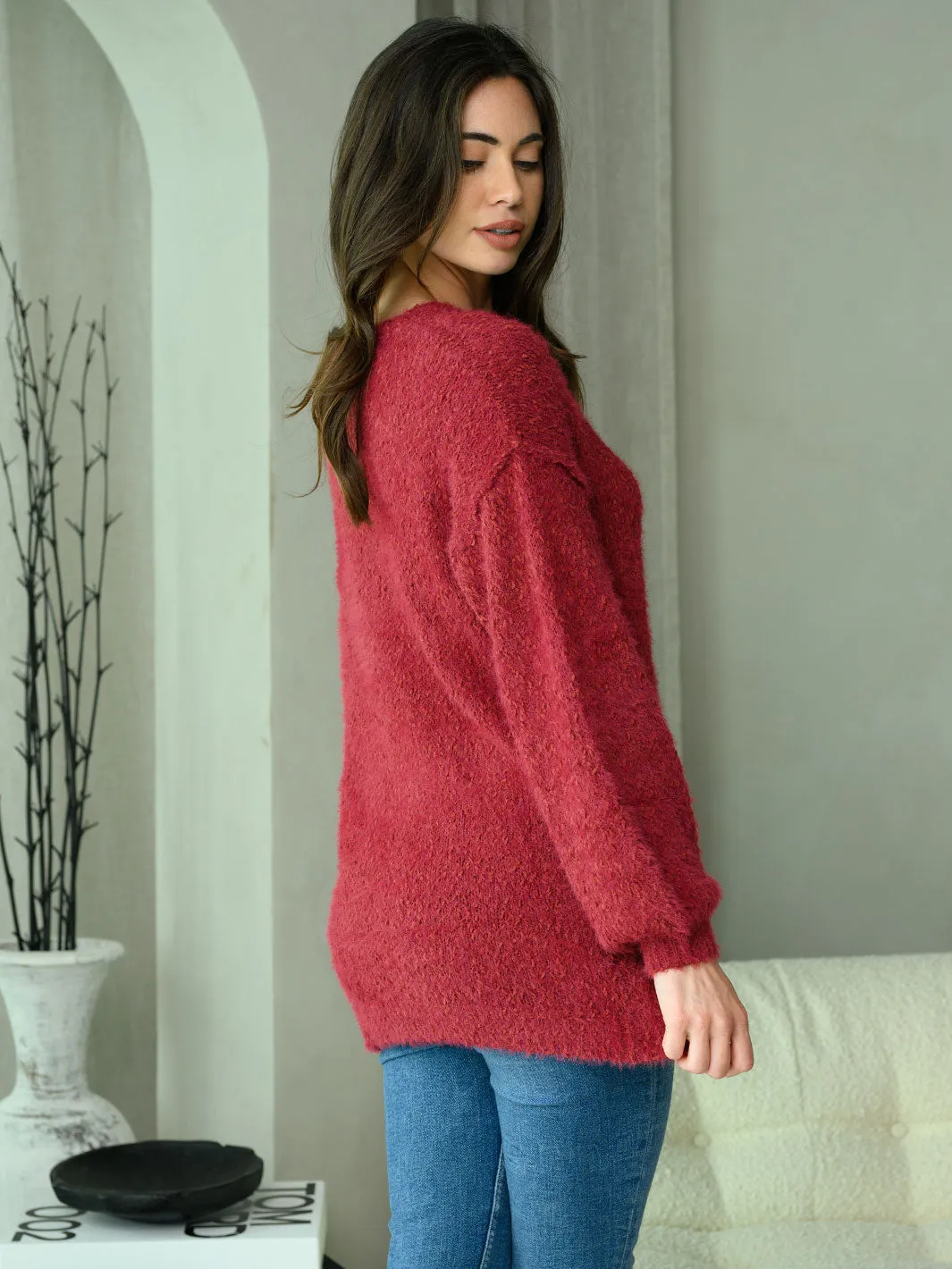 WOMEN'S LONG SLEEVE V-NECK FUZZY SWEATER
