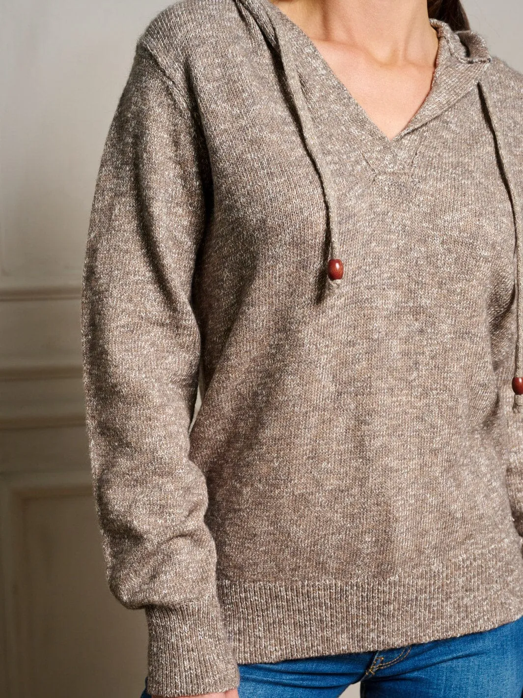 WOMEN'S LONG SLEEVE V-NECK HOODED PULLOVER SWEATER