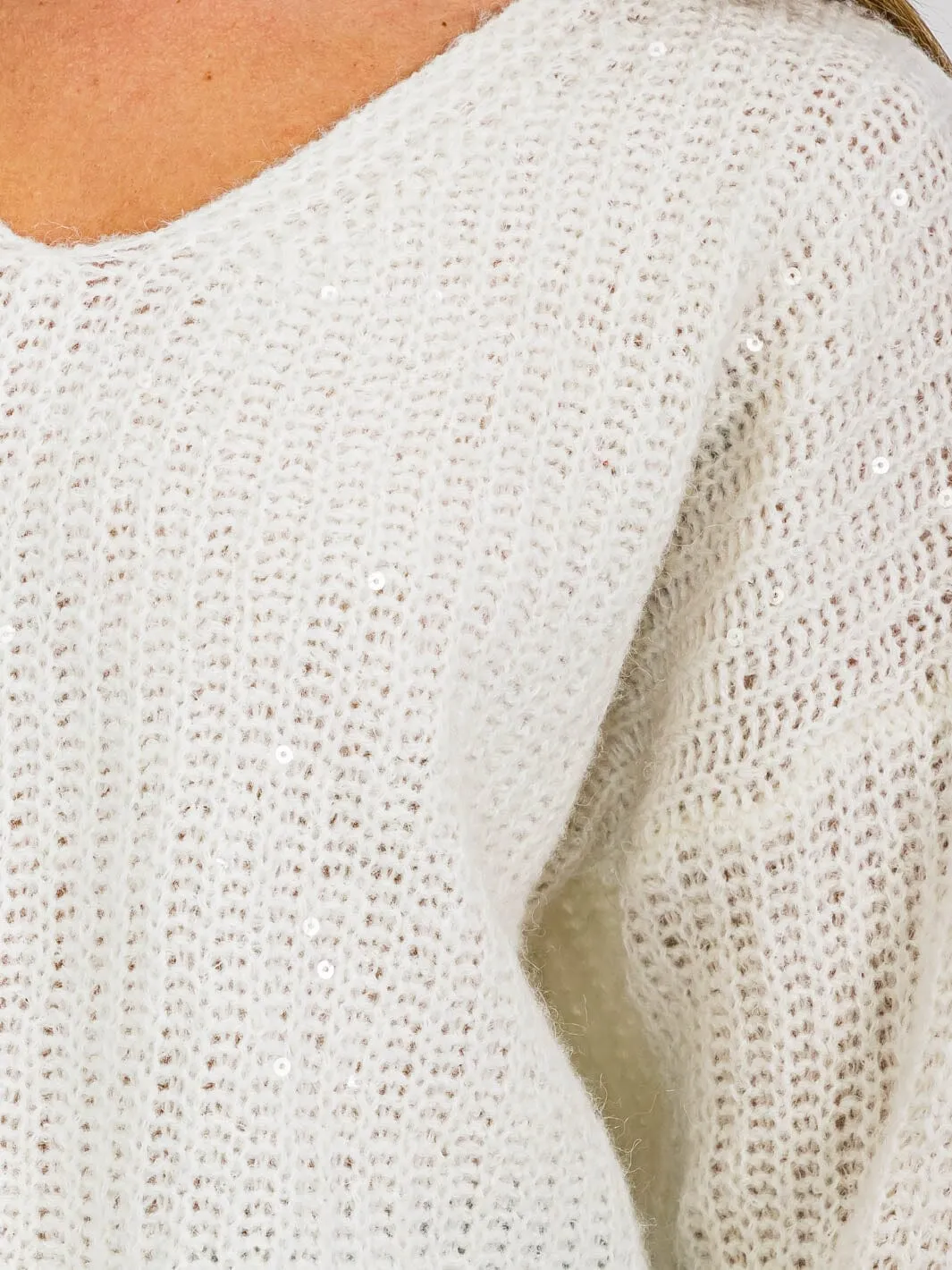 WOMEN'S LONG SLEEVE V-NECK SEQUINS PULLOVER SWEATER